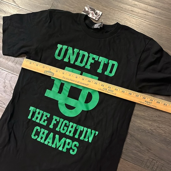 Undefeated The Fightin Champs Short sleeve T Shirt black Mens Size Small - Picture 12 of 15